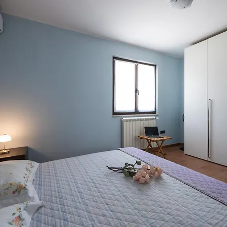 Olive Tree Oasis With Heated Pool Tatil Evi Štinjan
