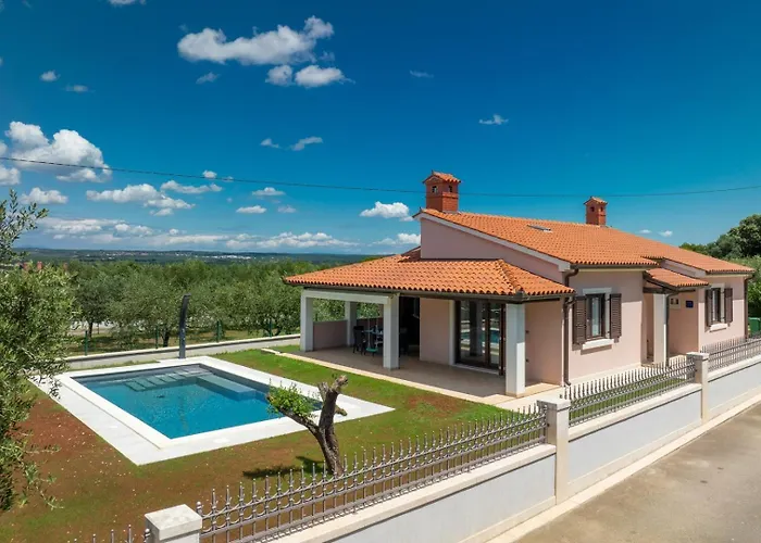 Olive Tree Oasis With Heated Pool Štinjan