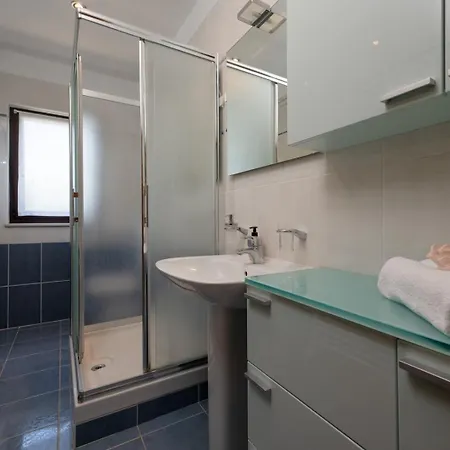 Holiday home Olive Tree Oasis With Heated Pool *