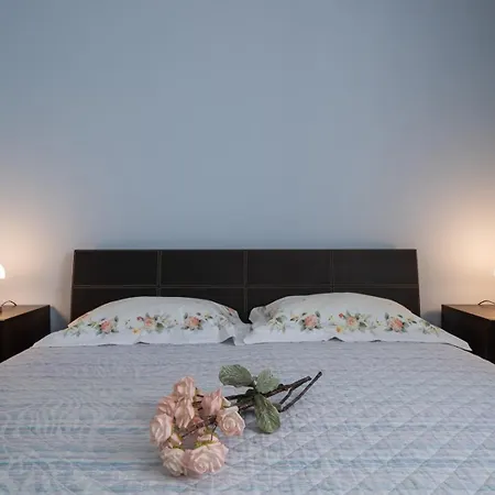 Vakantiehuis Olive Tree Oasis With Heated Pool *